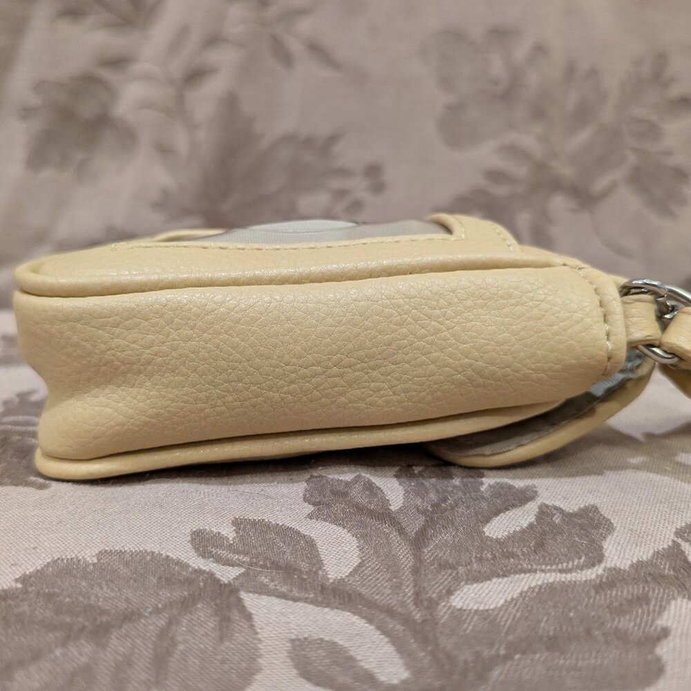 Nine West Tan Wristlet Flip Phone and ID Holder, Used - Picture 2 of 13